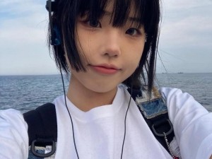 中国大陆女 rapper18 岁仙，她的音乐如天籁之音，让人陶醉其中