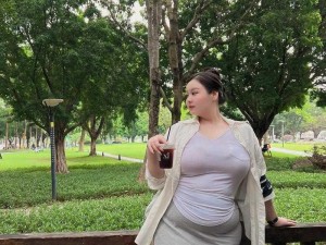 白嫩外女BBWBBWBBW,白嫩外女 BBWBBWBBW：探寻未知的世界