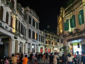 新不夜城 综合：夜间必备，让你活力满满