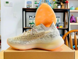 为什么 yeezy380 这么受欢迎？如何搭配才能更出众？